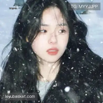 屈俪